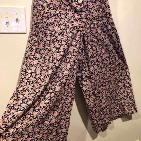VTG 90s Calico Floral Gauchos Wide Leg Culottes Lace Collar Cottagecore Jumpsuit - Picture 4 of 8